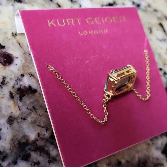 Kurt Geiger Emerald Cut Green Crystal Pendant Necklace - Picture 7 of 11